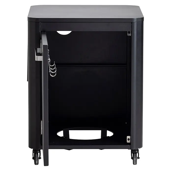 Cozze Unterschrank - L x B x H: 60 x 124 x 83 cm, Schwarz - Schwarzer Metallschrank mit offener Tür, Innenböden, Kabeldurchführungen und Rollen.