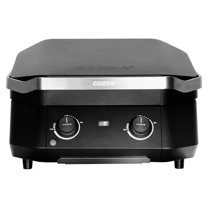 Cozze Elektrogrill E 500 - Grillfläche (B x T): 51 x 39 cm, 2,1 kW, Schwarz - Schwarzer Cozze Elektro-Pizzaofen mit silbernen Akzenten, zwei Drehreglern, Digitalanzeige und Einschaltknopf.