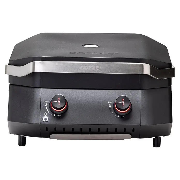 Cozze Plancha-Grill G 500 - Grillfläche (B x T): 53,5 x 41,8 cm, 5 kW, Schwarz - Schwarze Cozze Outdoor-Grillplatte mit gebürstetem Metallgriff, zwei rot beleuchteten Temperaturreglern und Zündknopf.
