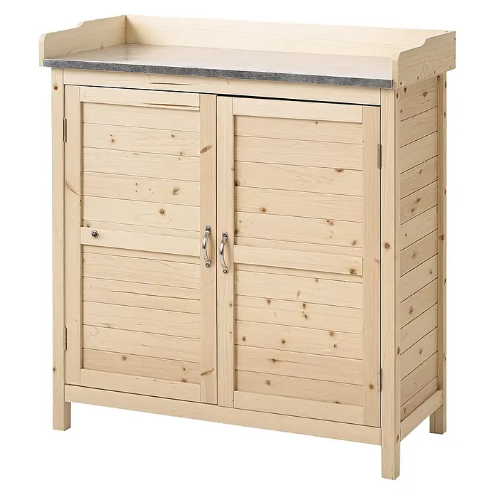 Outsunny Geräteschrank - Außenbreite inkl. Dachüberstand: 83 cm, Außentiefe inkl. Dachüberstand: 40 cm, Holz, Naturholz - Helles Naturholzschrank mit zwei Türen, grauer Metallplatte und silbernen Griffen.