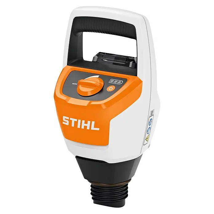 Stihl AS Akku-Pumpenkopf PKA 30 Solo - Ohne Akku - Weiß-orange Stihl Akku-Steuerungseinheit mit Griff, Einstellrad, Power-Knopf und Akkuanzeige. Schwarzer gerippter Anschluss unten.