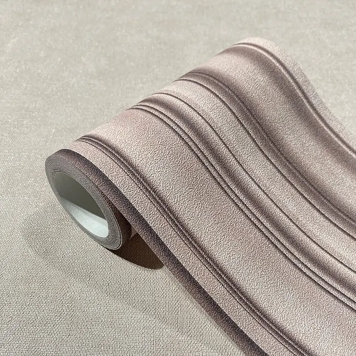 Marburg Shades Iconic Tapetenborte Streifen I - Rosa, Architektur, 5 x 0,18 mm, Vlies - Strukturierte Rolle beigebrauner gestreifter Tapete.