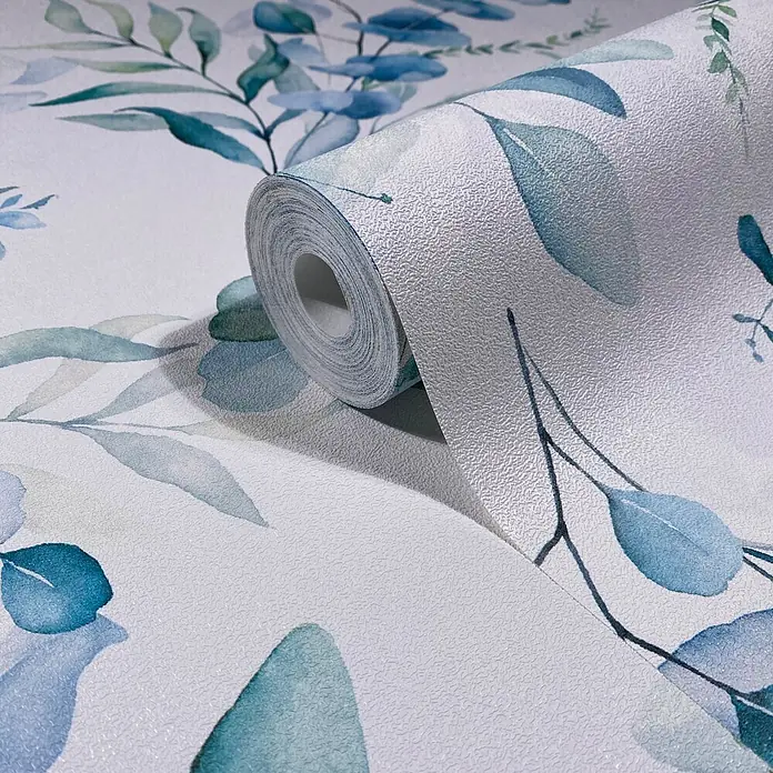 Marburg Novamur Plus Fresh UP Vliestapete Floral VI - Weiß-Blau, Floral, 10,05 x 0,53 m - Strukturierte Tapetenrolle mit botanischem Aquarellmuster aus grünen und blauen Eukalyptusblättern.