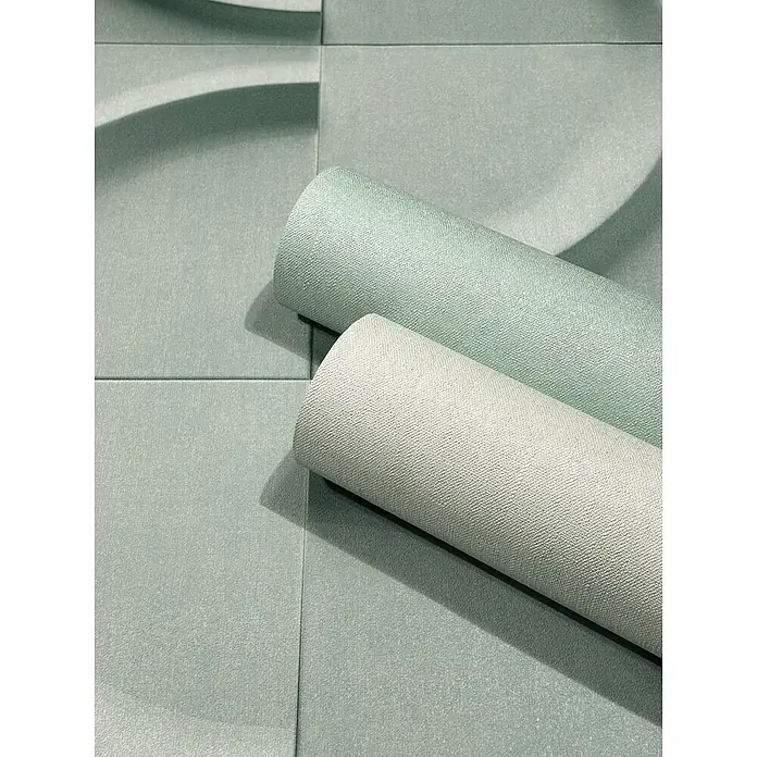 Marburg Shades Iconic Vliestapete Grafik I - Grün, Grafisch, 10,05 x 0,53 m - Zwei strukturierte Rollen hellgrüner und cremefarbener Tapete.