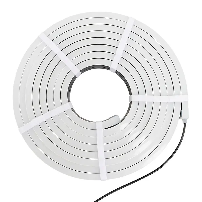 Cozze Elements LED-Lichtschlauch - Länge: 500 cm, Passend für: Cozze Elements Lichtschlauch Halterung - Aufgerolltes weißes LED-Band, mit weißen Bändern gesichert, ein schwarzes Kabel ragt heraus.