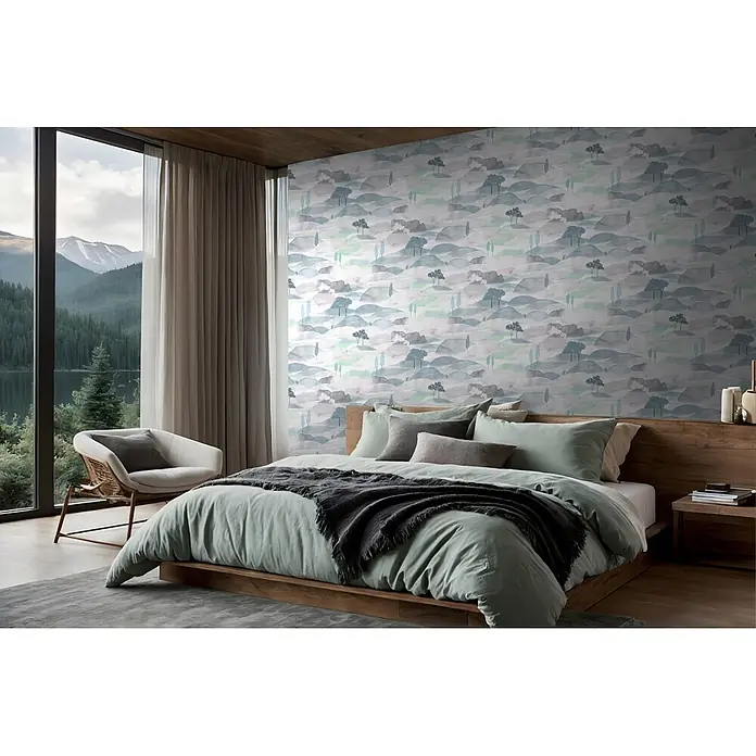 Marburg Boho Vliestapete Landscape - Weiß-Grün-Blau, Sonstiges, 10,05 x 0,53 m - Modernes Schlafzimmer mit Holzbett, salbeigrüner Bettdecke, grauem Überwurf und malerischer blau-grüner Tapete.