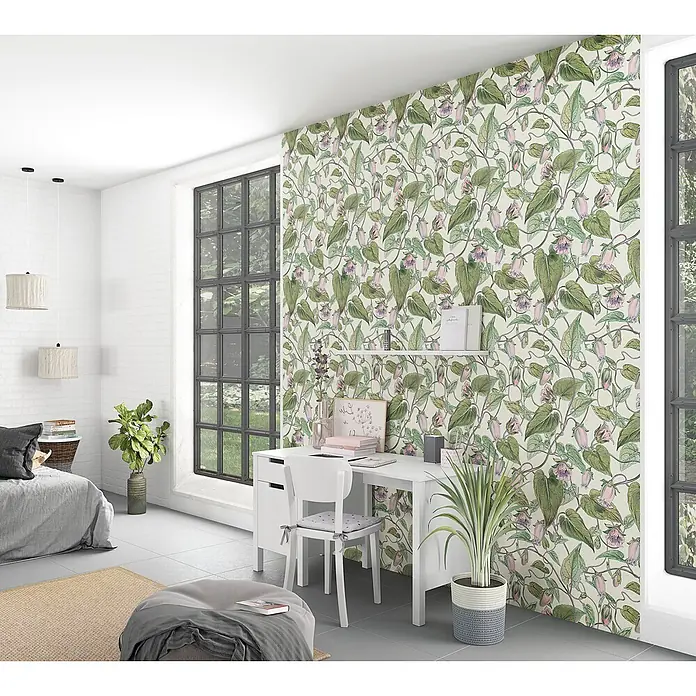 Marburg Smart Art Aspiration Fototapete Streifen I - B x H: 212 x 270 cm, Vlies, Beige - Botanische Tapete mit grünen Blättern und rosa Glockenblumen an einer Wand in einem modernen Raum.