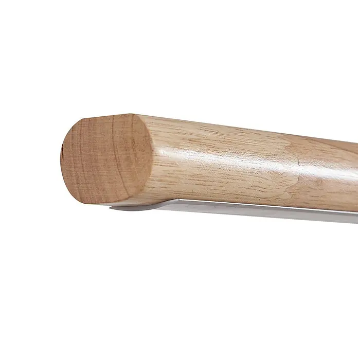 Lucande Pendelleuchte Maruta - L x B x H: 120 x 7 x 3,3 cm, Holz hell, helles Holz - Heller Holzgriff auf schmaler Metallschiene montiert.