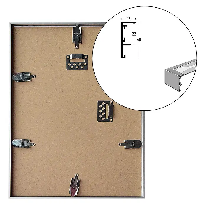 Nielsen Alurahmen Frame Box 2 - 60 x 80 cm, Schwarz - Rückseite eines silbernen Metallbilderrahmen mit brauner Rückwand und Aufhängern. Ausschnitt zeigt Profil und Maße (16x22x40mm).