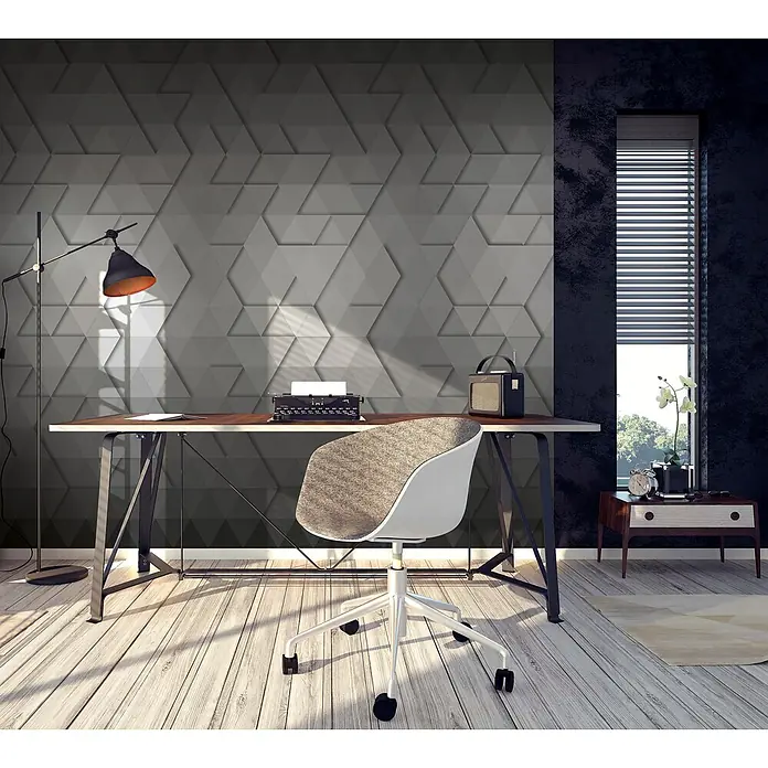 Marburg Smart Art Aspiration Fototapete Grafik III - B x H: 106 x 270 cm, Vlies - Graue 3D-Wandverkleidung mit dreieckigem Muster, die eine Akzentwand in einem modernen Büro bildet.