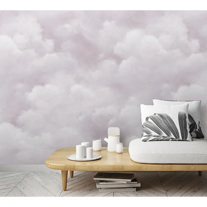 Marburg Smart Art Aspiration Fototapete Wolken - B x H: 212 x 270 cm, Vlies, Greige - Zarte lila-weiße Wolkentapete an einer Wand, die eine ruhige Raumgestaltung ergänzt.