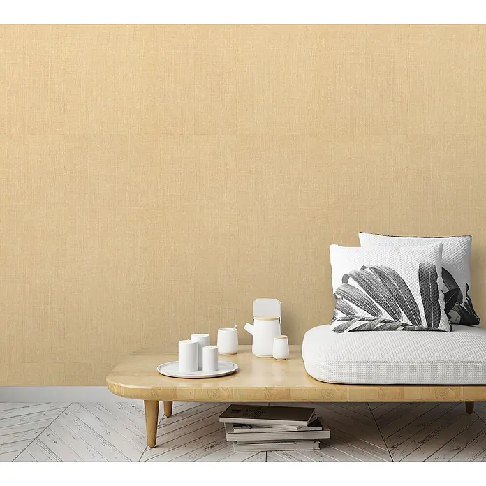 Marburg Smart Art Aspiration Fototapete Struktur I - B x H: 212 x 270 cm, Vlies, Hellbeige - Strukturierte beige Wandverkleidung in einem Wohnzimmer.