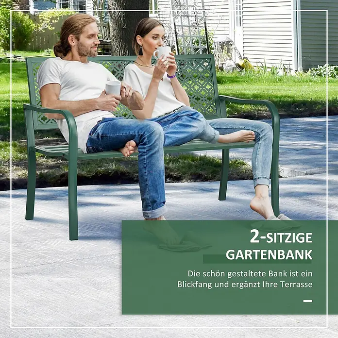 Outsunny Gartenbank - B x T x H: 63 x 63 x 83 cm, Stahl, Dunkelgrün - Grüne 2-Sitzer Gartenbank aus Metall mit einem Paar, das Kaffee trinkt.