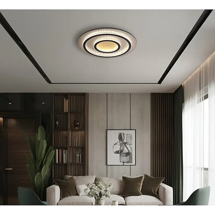 Globo LED-Deckenleuchte rund Jayden - 60 W, Warmweiß, Ø x H: 550 x 60 mm - Beleuchtete, mehrringige LED-Deckenleuchte mit goldfarbener Mitte, in einem modernen Wohnzimmer montiert.