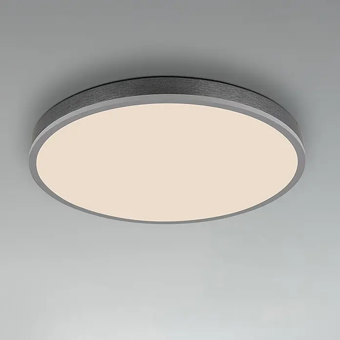 Globo LED-Panel Doro - 40 W, Warmweiß - Runde, flache LED-Deckenleuchte mit dunkelgrauem, texturiertem Rahmen und beleuchtetem Diffusor.