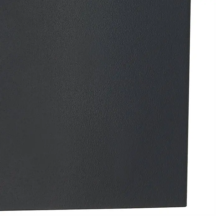 Lindby Außenwandleuchte Vilam - 9 x 31,8 x 10 cm, schwarz, schwarz, IP44 - Dunkelgraue Platte mit feiner, mattierter Textur.