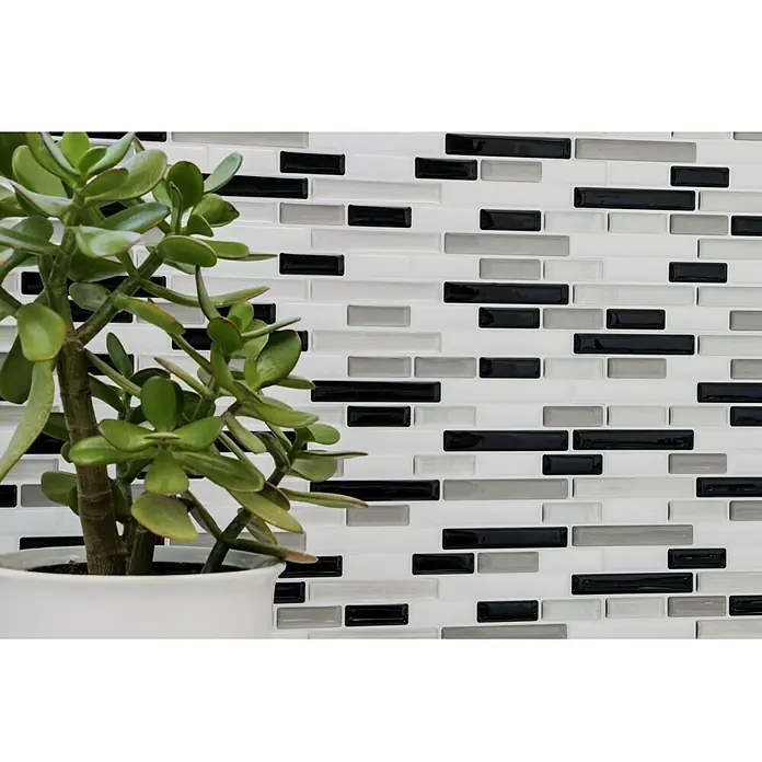 Selbstklebemosaik SVM 24034 - 23,6 x 25,5 cm, Grau/Silber/Schwarz, Glänzend - Nahaufnahme einer selbstklebenden Mosaikfliese in Schwarz, Weiß und Grau, ideal für eine einfache Wandgestaltung.