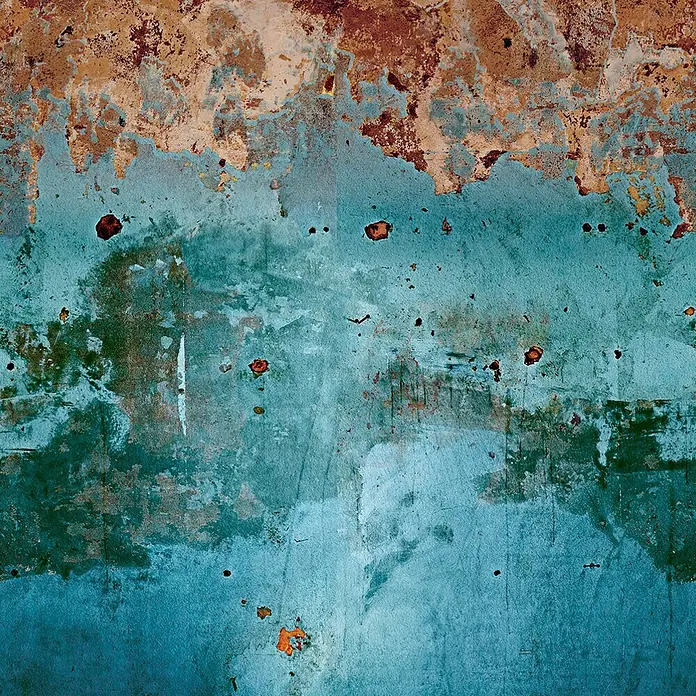 Marburg Fototapete Steinoptik - B x H: 159 mm x 270 cm, Vlies, Blau-Rot - Verwitterte Wandtextur mit abblätternder brauner und blaugrüner Farbe.