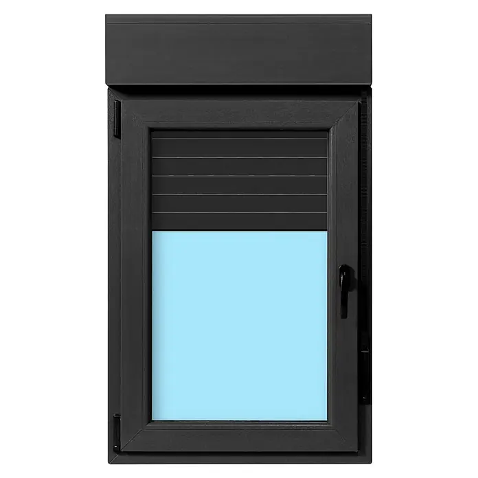 Oknum Ventana de PVC practicable-oscilobatiente - 700 x 1.180 mm, Gris grafito, Apertura según normativa: Izquierda - Ventana gris oscuro con persiana exterior parcialmente bajada, mostrando cielo azul a través del cristal.