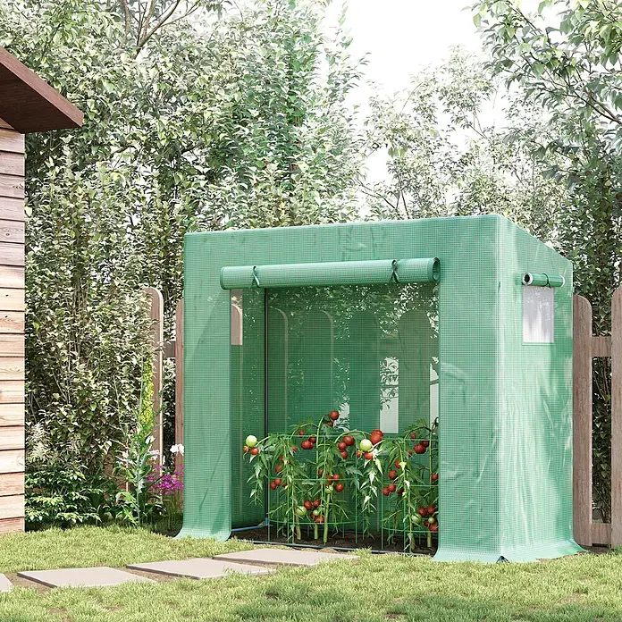Outsunny Gewächshaus - 200 x 76 cm, Material Seitenwand: Kunststoff, 0,3 mm, Dunkelgrün - Grünes, gittergemustertes tragbares Gewächshaus schützt Tomatenpflanzen in einem üppigen Garten.