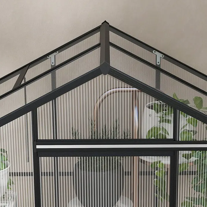 Outsunny Gewächshaus - 192 x 131 cm, Material Seitenwand: Kunststoff, 0,3 mm, Schwarz - Nahaufnahme eines Gewächshausdachs mit dunklen Rahmen und transluzenten Rippenplatten, das Pflanzen im Inneren zeigt.