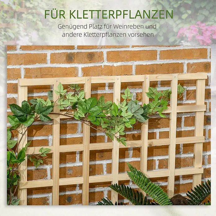 Outsunny Hochbeet mit 3 Ebenen - Holz, Naturholz - Helles Holzspalier an einer Ziegelwand, bietet Halt für grüne Kletterpflanzen und Ranken.