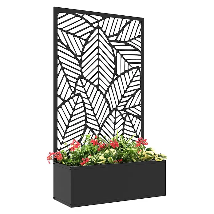 Outsunny Hochbeet - 61 x 23 x 113 cm, Metall, Schwarz - Schwarzes Metallpflanzgefäß mit integriertem Sichtschutz im Blattmuster, gefüllt mit roten Blumen und grünen Pflanzen.