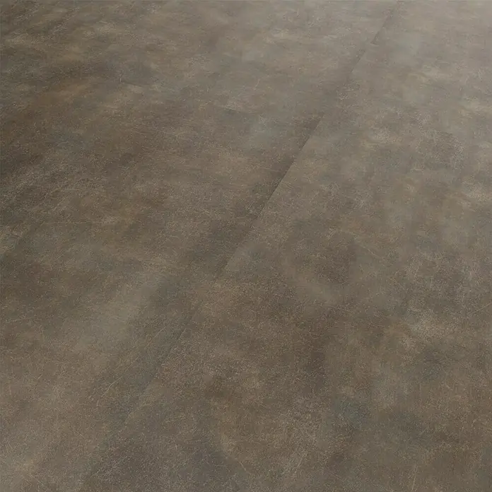 Vinylbodenmuster Sly L Titan - 280 x 160 x 7,5 mm, Fliesenoptik - Nahaufnahme eines Bodens mit einem stilvollen, strukturierten Design. Ideal für moderne Innenräume mit einer Größe von 110-130 Zeichen.