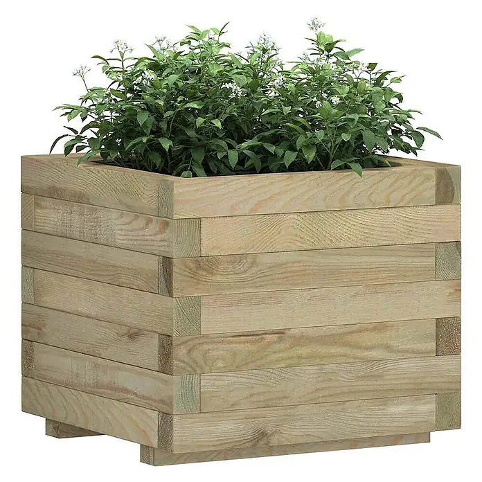 Furnicato Hochbeet - 50 x 50 x 40 cm, Holz, Grün - Quadratischer Holz-Pflanzkübel aus gestapelten Brettern, gefüllt mit Grünpflanzen und weißen Blüten.