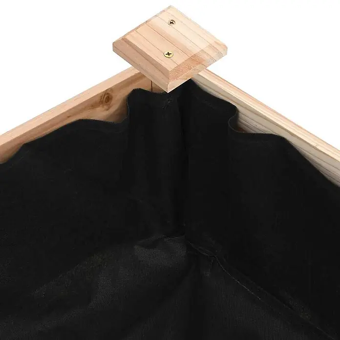 Furnicato Hochbeet - 120 x 60 x 25 cm, Holz, Natur - Nahaufnahme eines schwarzen Stofffutters in einem erhöhten Holzpflanzgefäß mit einer dekorativen Holzeckkappe.