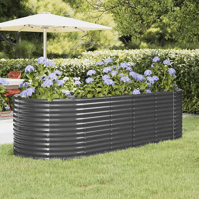 Furnicato Hochbeet - 249 x 100 x 68 cm, Stahl, Anthrazit - Großes anthrazitfarbenes Hochbeet aus Wellblech mit blauen Hortensien im Garten.