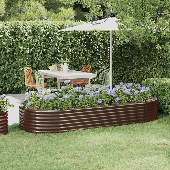 Furnicato Hochbeet - 249 x 100 x 36 cm, Stahl, Braun - Braunes Hochbeet aus Wellblech mit lila Hortensien im Garten.