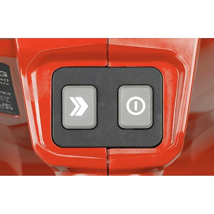 Makita XGT 40V max. Akku-Kettensäge UC030GZ03 - 40 V, Ohne Akku, Schwertlänge: 50 cm - Rotes Gerät mit zwei grauen Tasten: eine mit einem Geschwindigkeits-/Vorspul-Symbol, eine mit einem Ein-/Aus-Symbol.