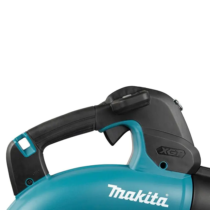 Makita XGT 40V max. Akku-Gebläse UB003GZ - 40 V, Ohne Akku, Blasgeschwindigkeit: 68 m/s - Makita Elektrowerkzeuggriff in Türkis und Schwarz mit Abzug, Schalter und XGT-Logo.