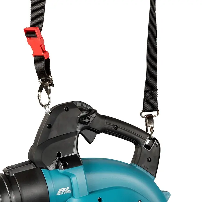 Makita XGT 40V max. Akku-Gebläse UB003GZ - 40 V, Ohne Akku, Blasgeschwindigkeit: 68 m/s - Türkis-schwarzer Laubbläser mit schwarzem Schultergurt und roter Schnalle.