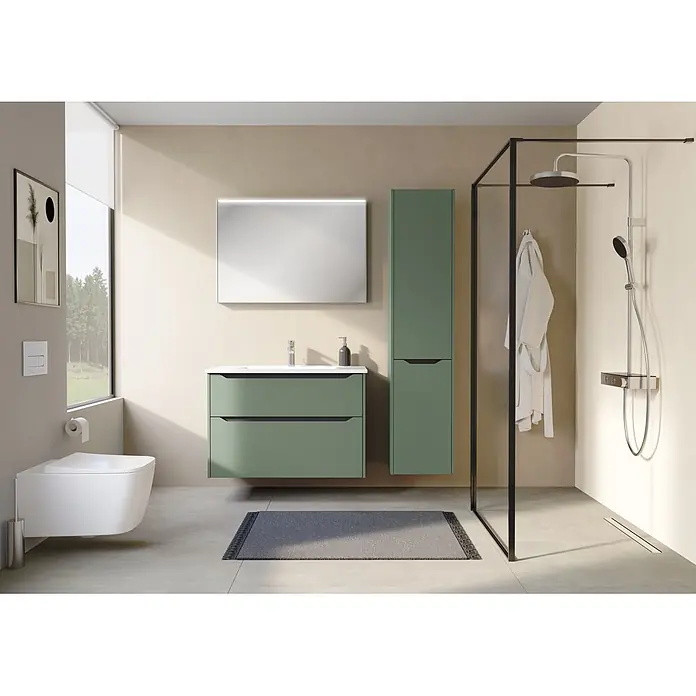 VitrA Integra Square Badmöbel-Set - Gesamtbreite Badmöbel: 100 cm, Moosgrün, Matt - Modernes Bad mit grünem Waschtisch, passendem Hochschrank und begehbarer Dusche. Mit wandhängendem WC und hellbeigen Wänden.