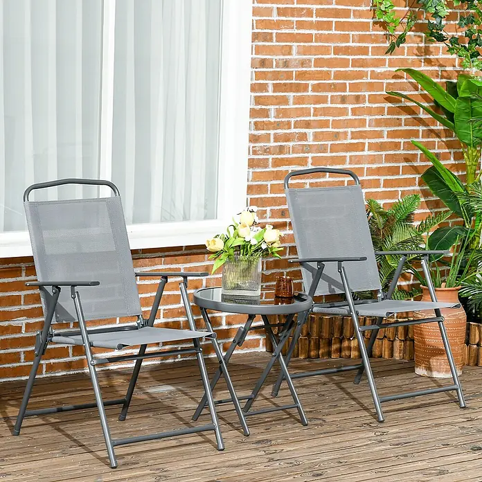 Outsunny Gartenstuhl-Set mit Tisch - 2 Stk., Stahl, gehärtetes Glas, Netzstoff, Klappbar, Hellgrau, B x T x H: 64 x 64 x 93 cm - Zwei graue Klappstühle für den Außenbereich mit passendem Klapptisch. Die Stühle haben Netzstoff und der Tisch eine Glasplatte.