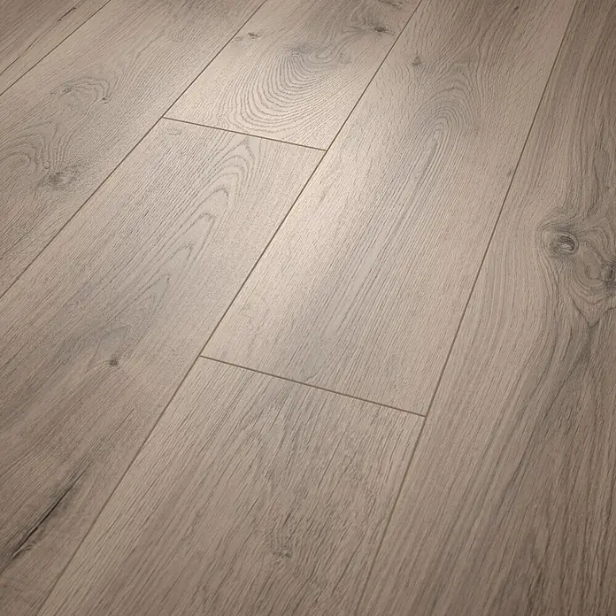 Egger Laminat NatureSense Aqua - Pinot Eiche hellgrau, Landhausdiele, 1.292 x 193 x 8 mm - Helles graubraunes Laminat in Holzoptik mit sichtbarer Maserung.
