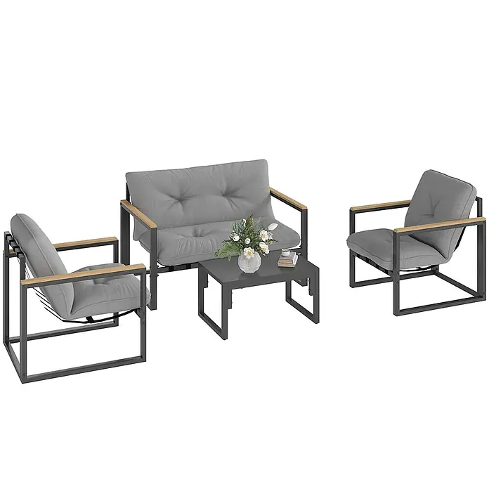 Outsunny Loungemöbel-Set - 4 -tlg., Stahl, Polyester, Schaumstoff, Sitzkissen, Hellgrau - Outdoor-Sitzgruppe: Zweiersofa, zwei Sessel, Couchtisch. Dunkelgraue Metallrahmen, hellgraue Kissen, Holzarmlehnen.