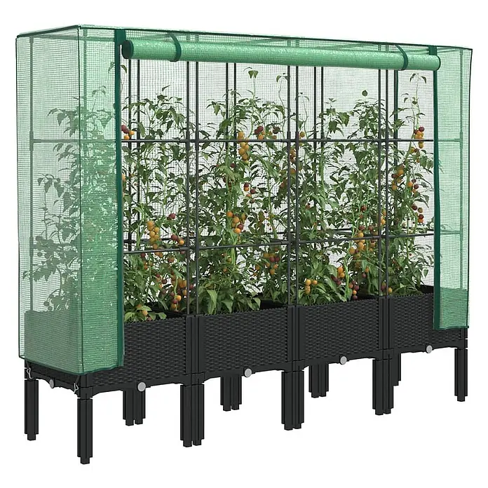 Furnicato Hochbeet Inklusive Gewächshaus-Aufsatz - 160 x 40 x 110 cm, Kunststoff, Schwarz - Erhöhtes schwarzes Hochbeet (Rattan-Stil) mit grüner Netzabdeckung, in dem Tomaten an Rankhilfen wachsen.