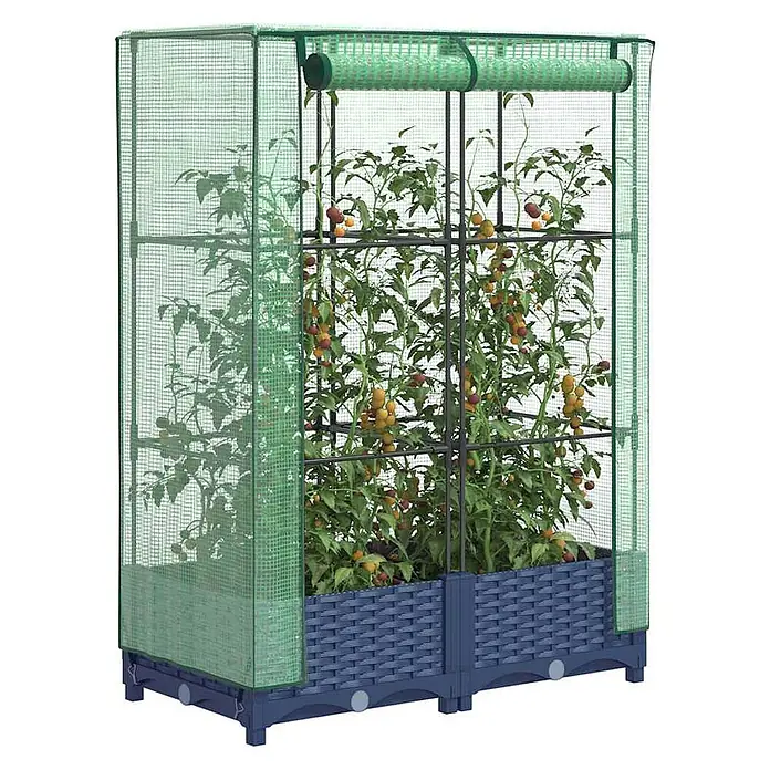 Furnicato Hochbeet Inklusive Gewächshaus-Aufsatz - 80 x 40 x 110 cm, Kunststoff, Blaugrau - Grünes Netz-Mini-Gewächshaus mit dunklem Rahmen, mit Tomatenpflanzen in blauem Rattan-Pflanzgefäß.