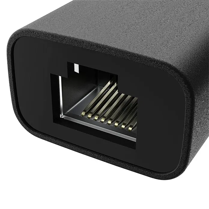 Hama Netzkabel USB 2.0 1x USB-C - 1x RJ45-Buchse - Schwarz - Nahaufnahme eines schwarzen, texturierten RJ45-Ethernet-Port-Adapters mit internen Goldkontakten.