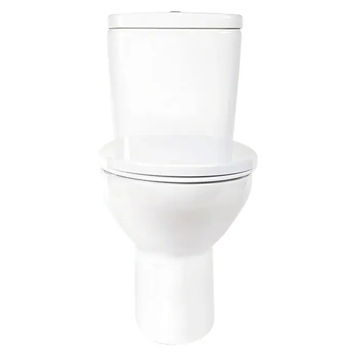 Roca Mitos Pack de WC adosado - Con borde de descarga, Salida WC: Vertical, Blanco, Adosado a pared - Imagen de un inodoro blanco. El inodoro tiene un aspecto elegante y moderno y es perfecto para cualquier baño.