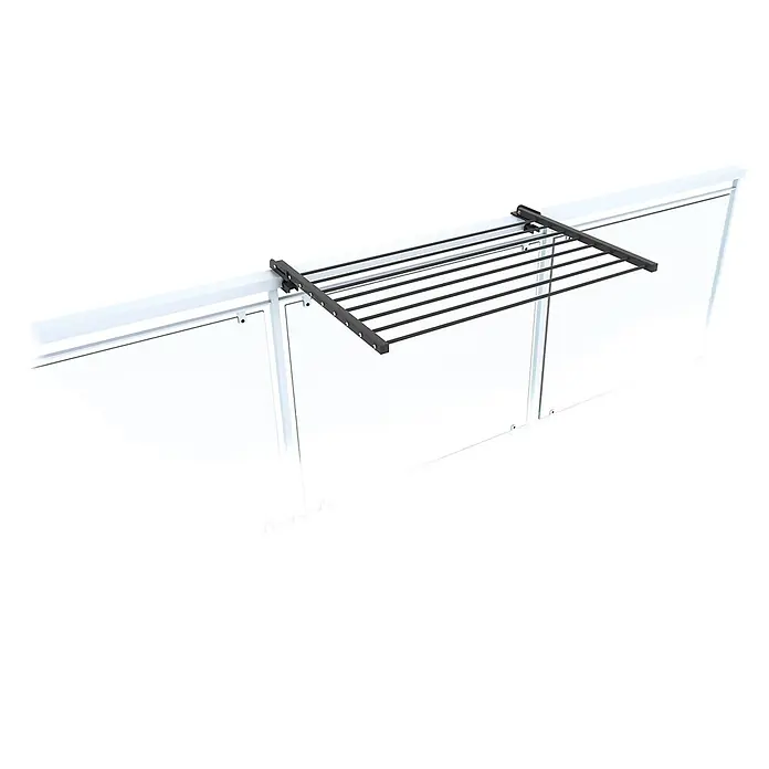 Foxydry Wandwäschetrockner Duo 80 Anthrazit - 82 cm, Farbe: Anthrazitschwarz - Schwarzer Wäscheständer aus Metall an einem weißen Balkongeländer montiert.