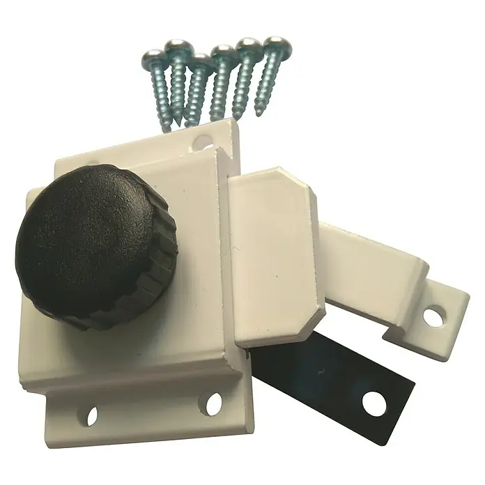 Pestillo deslizante - Blanco - Primer plano de un cerrojo blanco con un pomo negro y tornillos para la instalación.