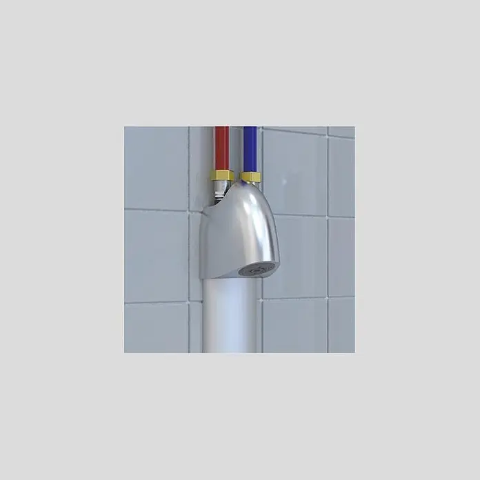 Delabie UP-Brausethermostat Delabie DU-Elem. SPORTING Therm. Alu Anschl.ob., G1/2B, 6V-Batterie -  - Verchromter Duschkopf mit roten und blauen Wasserrohren, an einer gefliesten Wand über einem weißen vertikalen Gerät montiert.
