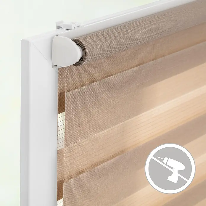 Lichtblick Doppelrollo -  - Beiges Duo-Rollo am Fensterrahmen montiert, kein Bohren erforderlich.