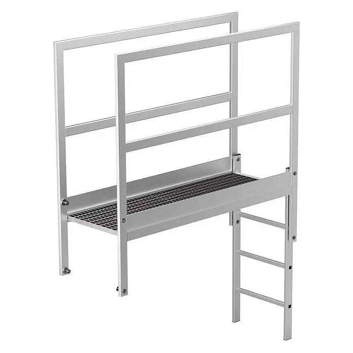 Munk Dachleiter Attika-Überstieg in Sonderlängen Aluminium eloxiert 1600mm - Aluminium - Silberne modulare Arbeitsplattform mit Sicherheitsgeländern und einer Leiter, mit schwarzem Gitterrost.