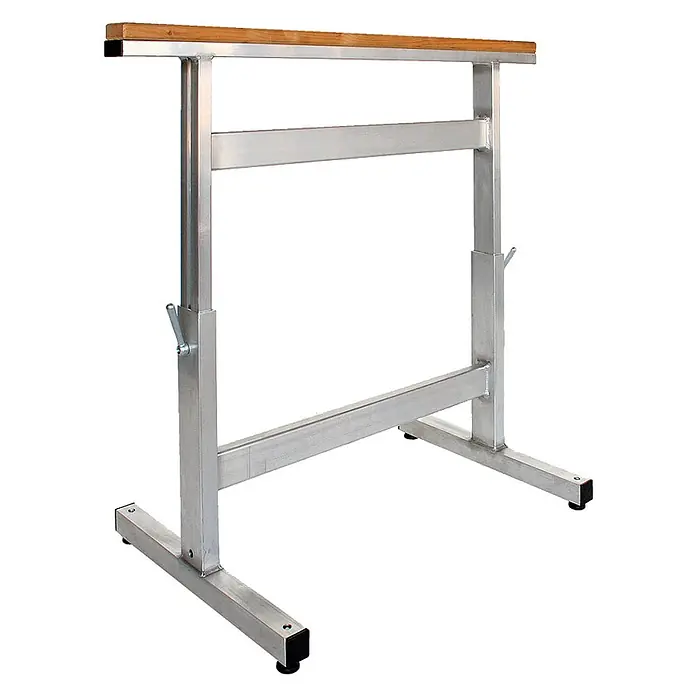 Munk Arbeitsplattform Aluminium-Leiter - Aluminium - Höhenverstellbarer Gerüstbock aus silberfarbenem Metall mit Holzplatte.