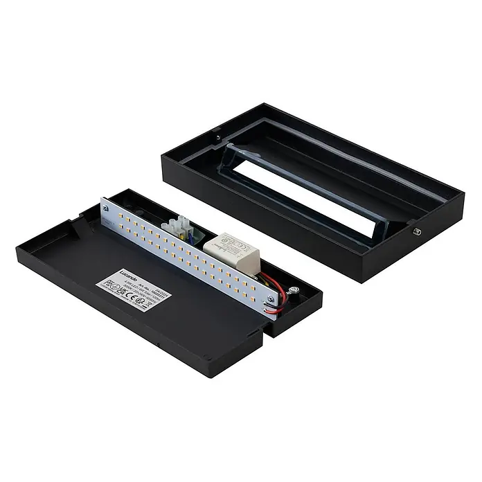 Lucande Außenwandleuchte Weno - 3,5 x 22,7 x 12,7 cm, schwarz, IP65 - Zerlegte schwarze LED-Wandleuchte, die interne LED-Leiste, Treiber und Verkabelung zeigt.